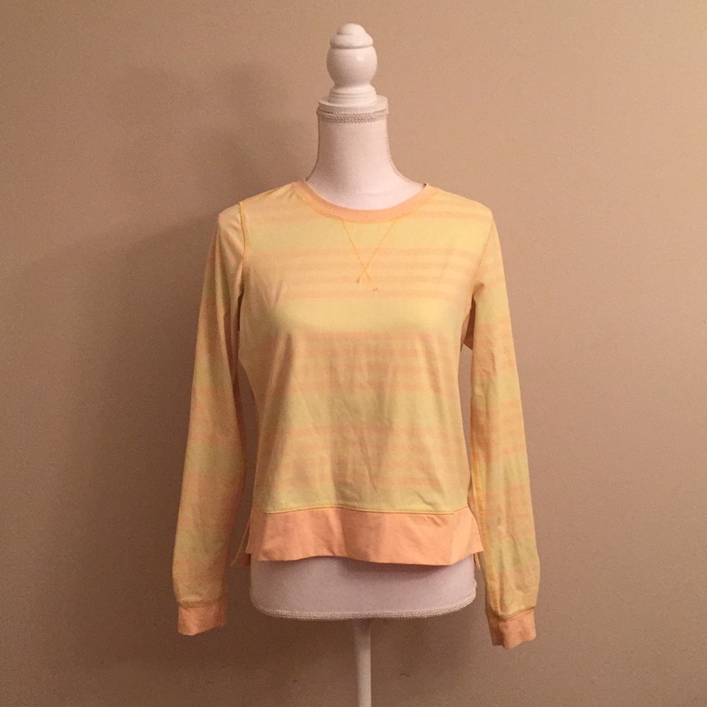 Lululemon cropped pullover